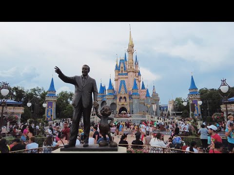 Magic Kingdom Main Street USA Sunset Walkthrough in 4K, Orlando Florida · Walt Disney World