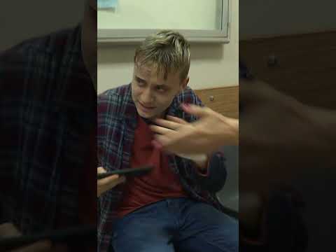 Ukradł dzieciakowi tablet, bo uzależnił się od grania! | Szpital #shorts