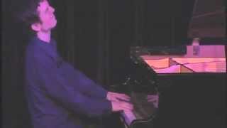 Guillaume Martineau: Solo piano improvisation #4
