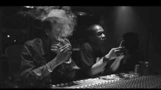 Juicy J - Shootin' (Feat. Wiz Khalifa) (Prod. By Juicy J &amp; Crazy Mike) (2013) (NEW)