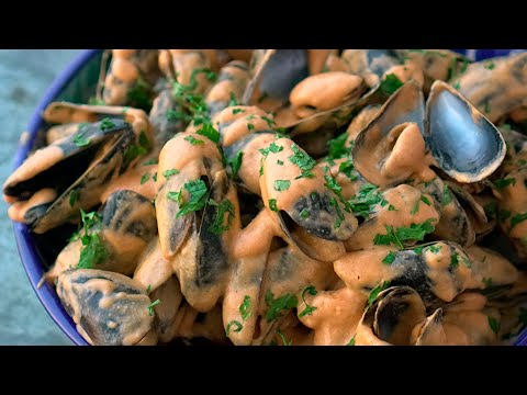 Mejillones con salsa romesco