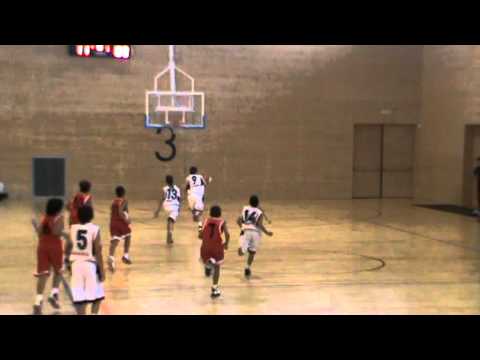 Entrada Clotet asistència Jordi Gálvez contra La Salle Manresa. Octubre 2011