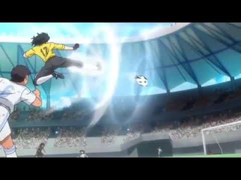 Misaki salva la portería del nankatzu y detiene el tiro de Ken wakashimazu