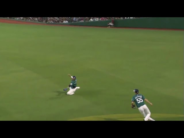 【2回裏】ライオンズ・栗山 球際の強さを発揮するスライディングキャッチ!! 2016/8/6 E-L