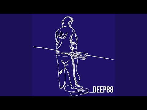 Italo82 (feat. The Huge) (Extended)