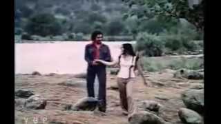Download lagu Sangeethame En Theiveegame Naan Thedum En Kadhal Rajangame mp3