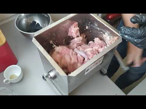 Test ręcznej mieszarki do mięsa HENDI 11 L.  Meat Mixer