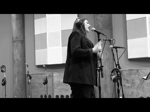 Alina Hovsepian - A Natural Woman // Live Cover (by Aretha Franklin)