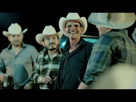 Kanales, Julio Chaidez - La Piñata (Video Oficial)
