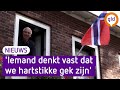 Achterhoeks echtpaar hangt elke dag andere vlag uit