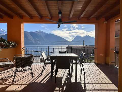 San Siro Lago Como | Appartamento FRONTE LAGO con Piscina e Garage | Agenzia Immobiliare Tre Pievi