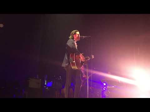 Father John Misty talks about shaving, and drugs - Massey Hall in Toronto - September 18 2017