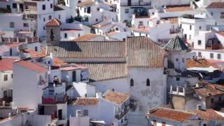preview picture of video 'Almáchar HD: La fiesta del Ajoblanco. Provincia de Málaga y su Costa del Sol'