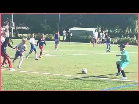 Krsv Vredenburch. Suad Diallo de 9 jarige meisje die speelt als Cristiano Ronaldo