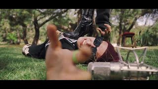 En Lo Malo Me Va Bien Music Video