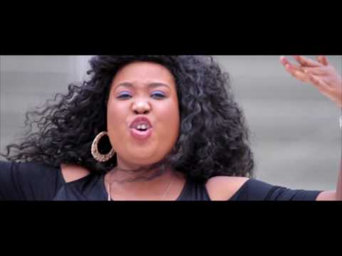 MARYA ADE (TU ES PLUS GRAND ) CLIP