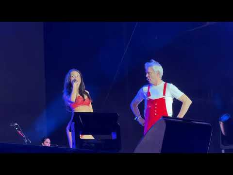 Burning Down the House - David Byrne ft. Olivia Rodrigo - Live at Gov Ball 2025