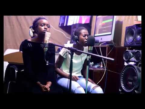 Spirit of praise 5 feat . (The Dube brothers ) ``Thank you'' Cover .