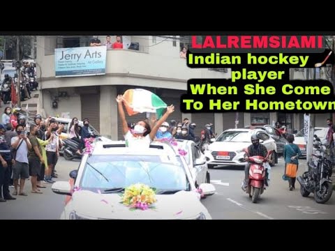 @Lalremsiami (Indian Women 🏒HOCKEY Player When She Come In Her Hometown.