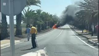 Arde un coche en San Bartolom&eacute;