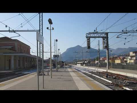 ETR 460.30 sul FB 8867 Roma Termini-Reggio Calabria C.le, in transito a Praja-Ajeta-Tortora
