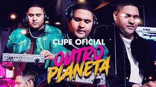 Outro Planeta Lyrics English Translation