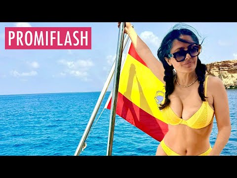 Video Thumbnail: Salma Hayek feiert ihre grauen Haare mit heißem Bikinifoto