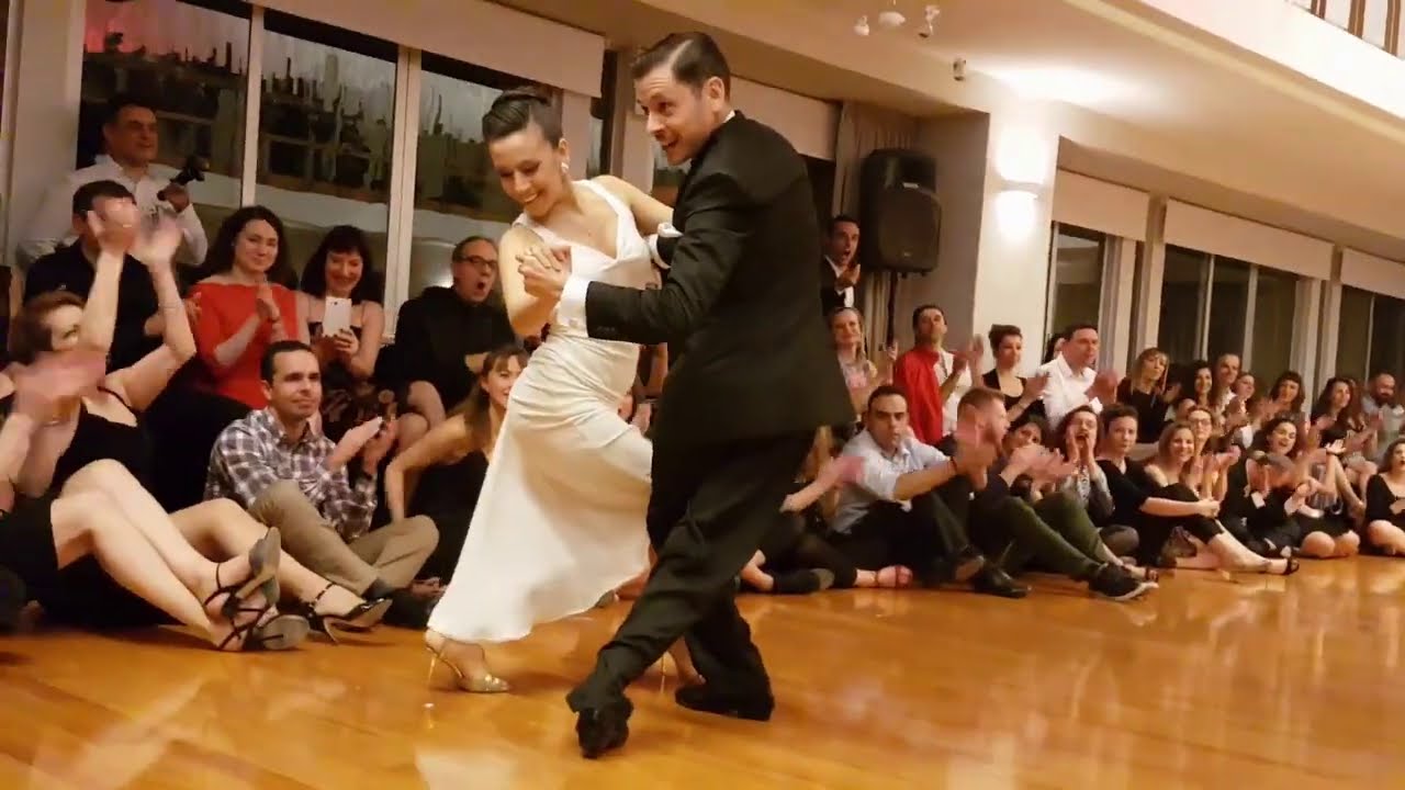 Yanina Quiñones and Neri Piliu – La milonga de Buenos Aires - Discover www.chiquedancewear.com