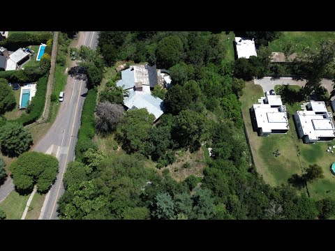 Venta casa de 4,190 m2 apta desarrollo inmobiliario en Mendiolaza, Córdoba.