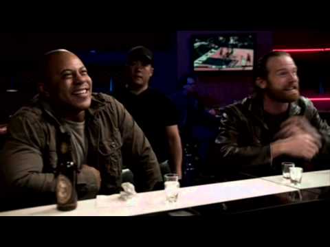 6x16 scene - Cho and Abbott undercover