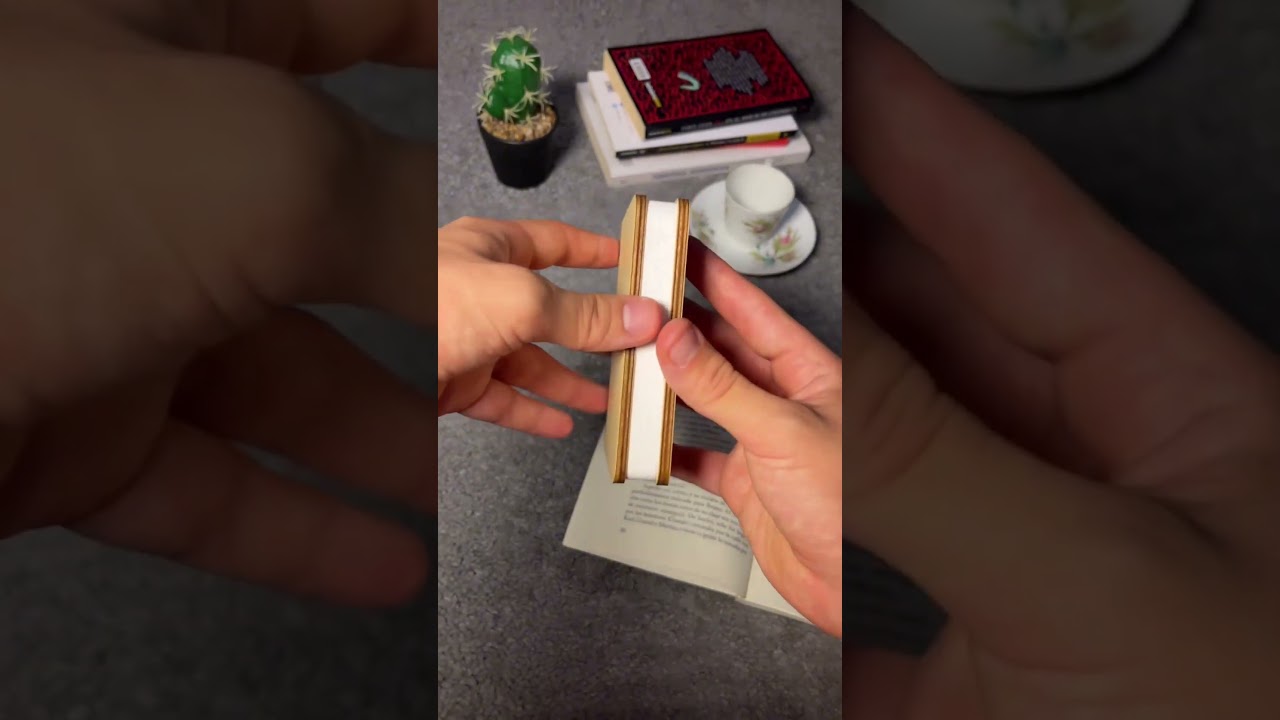 Lámpara en forma de libro: ilumina tu espacio con estilo y creatividad. ¡Ideal para lectores! 💡📖