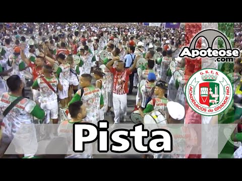 Grande Rio 2015 - Bateria (Pista) - Ensaio técnico