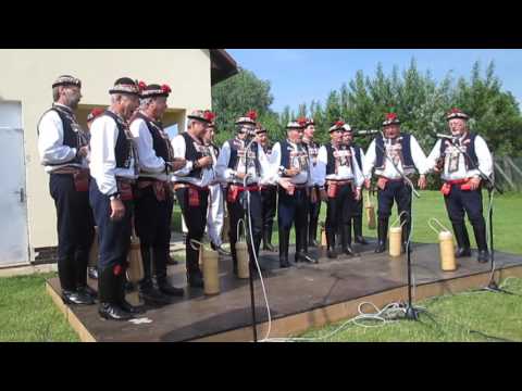 Koláčkové zpívání v Moravanech u Kyjova  2016   píseň  To naše Slovácko