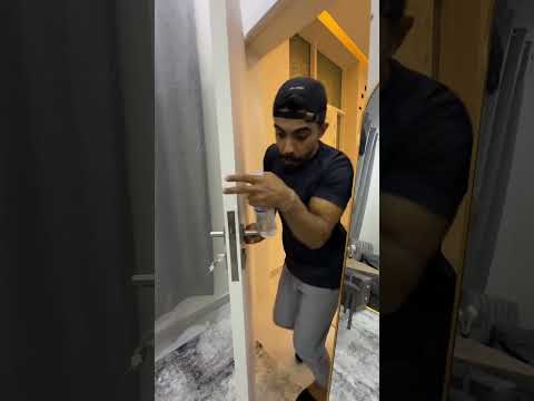 الام العربية 😂🤣