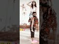 Tum Jo Thak Gayi Ho To Bahon Mein Utha Le WhatsApp Status