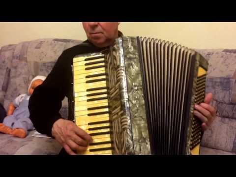 Acordeon Hohner 120 de basi cu acordeonistul Lazarica din Focsani