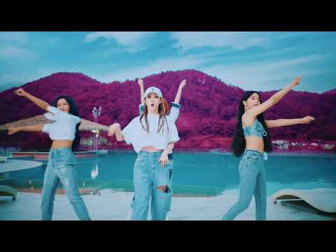 The song makes me smiling 😃😊🙂