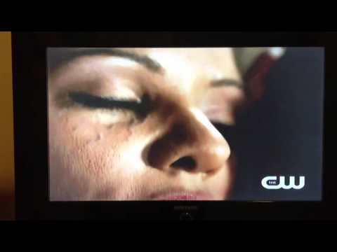 The Vampire Diaries - Break on Through - 3x17: Abby Bites Jamie