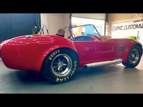How Does a Shelby Cobra 427 Sound at Startup?