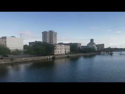 WTCF "100.5 the Fox"  (Now WSGW-AF "WSGW 790 AM and 100.5") - Legal ID - 1994 #2