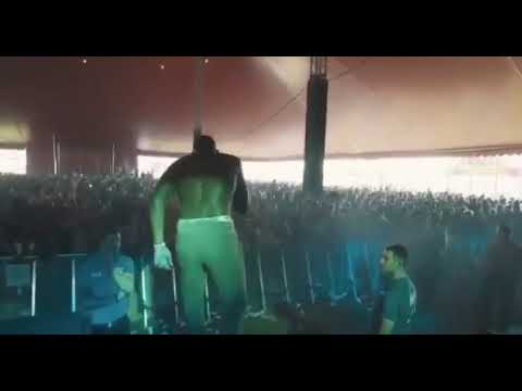 Sittin Here - Fekky Live