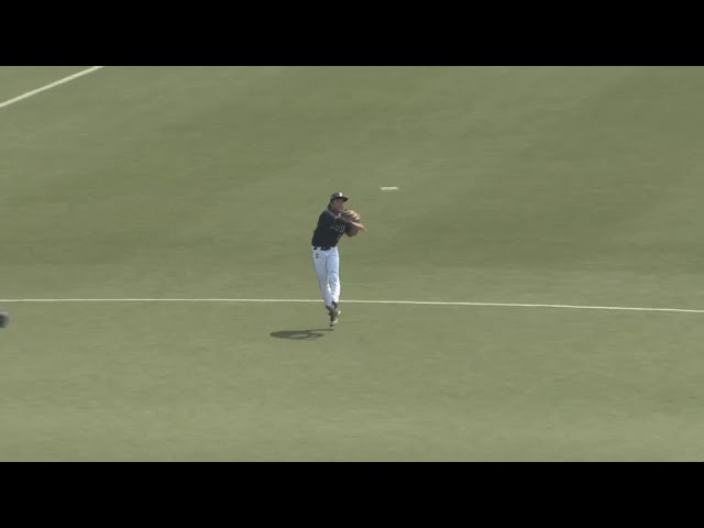 【ファーム】深い当たりをナイスキャッチ!! バファローズ・上野響平 好プレーを見せる!!  2023年8月20日 福岡ソフトバンクホークス 対 オリックス・バファローズ