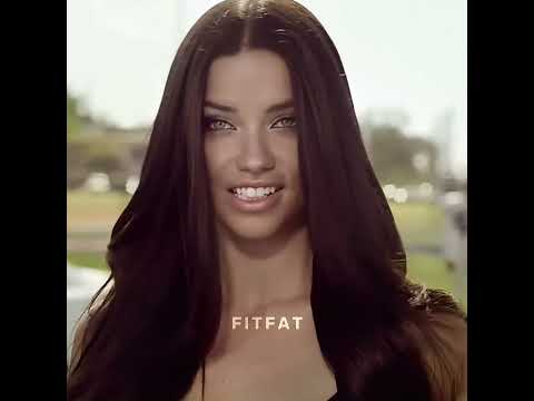 She freezed everyone 🥶#adrianalima