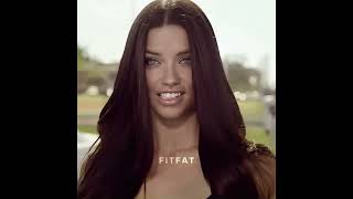 She freezed everyone 🥶#adrianalima