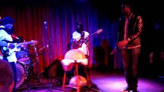 Khaira Arby chante Tandina