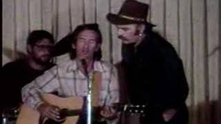 Townes Van Zandt & Blaze Foley sing "Snowin' on Raton" (1984)