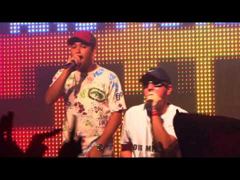 12-300 por minuto  Mc`s Chiquinho e Amaral  MC KEKE AO VIVO CABRAL