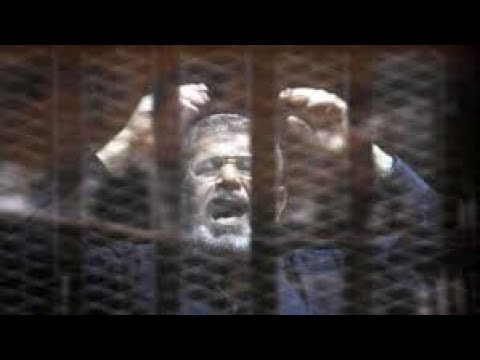 وفاة محمد مرسي العياط خلال حضوره جلسة محاكمته في قضية التخابر