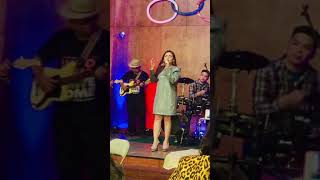 Download lagu Nia Daniaty mp3 Download lagu Nia Daniaty mp3