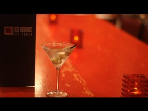 How to Make a Martini With Vodka & Olives : Vodka & Mixed Drinks